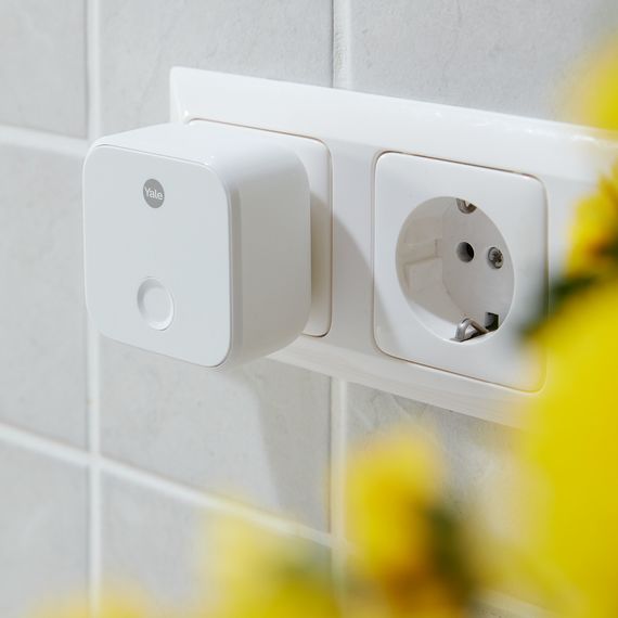 Хаб для замков Yale Linus ConnectX Wi-Fi Bridge, изображение 3